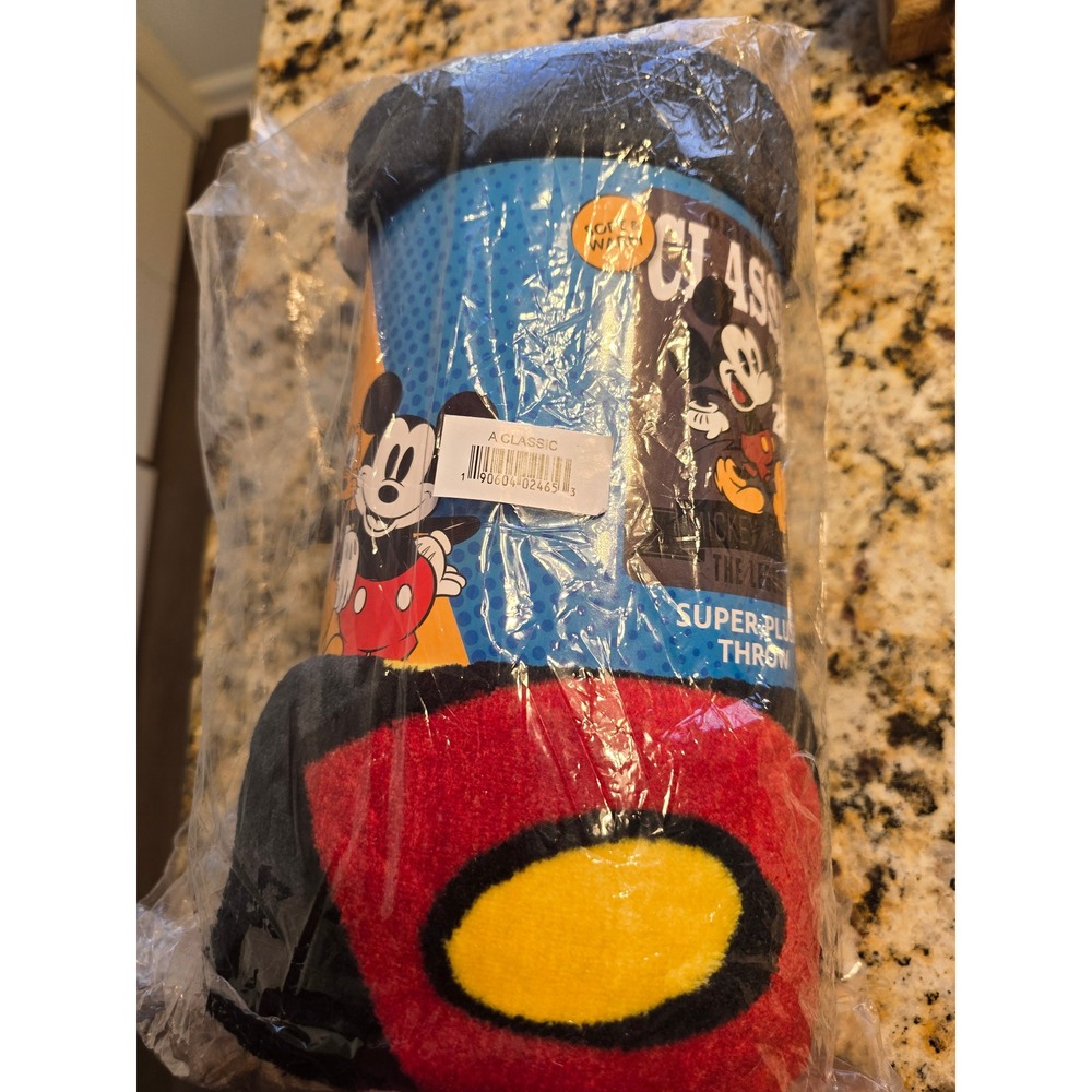 Disney Mickey Mouse Classic The Legend Super Plush Throw Blanket 46x60